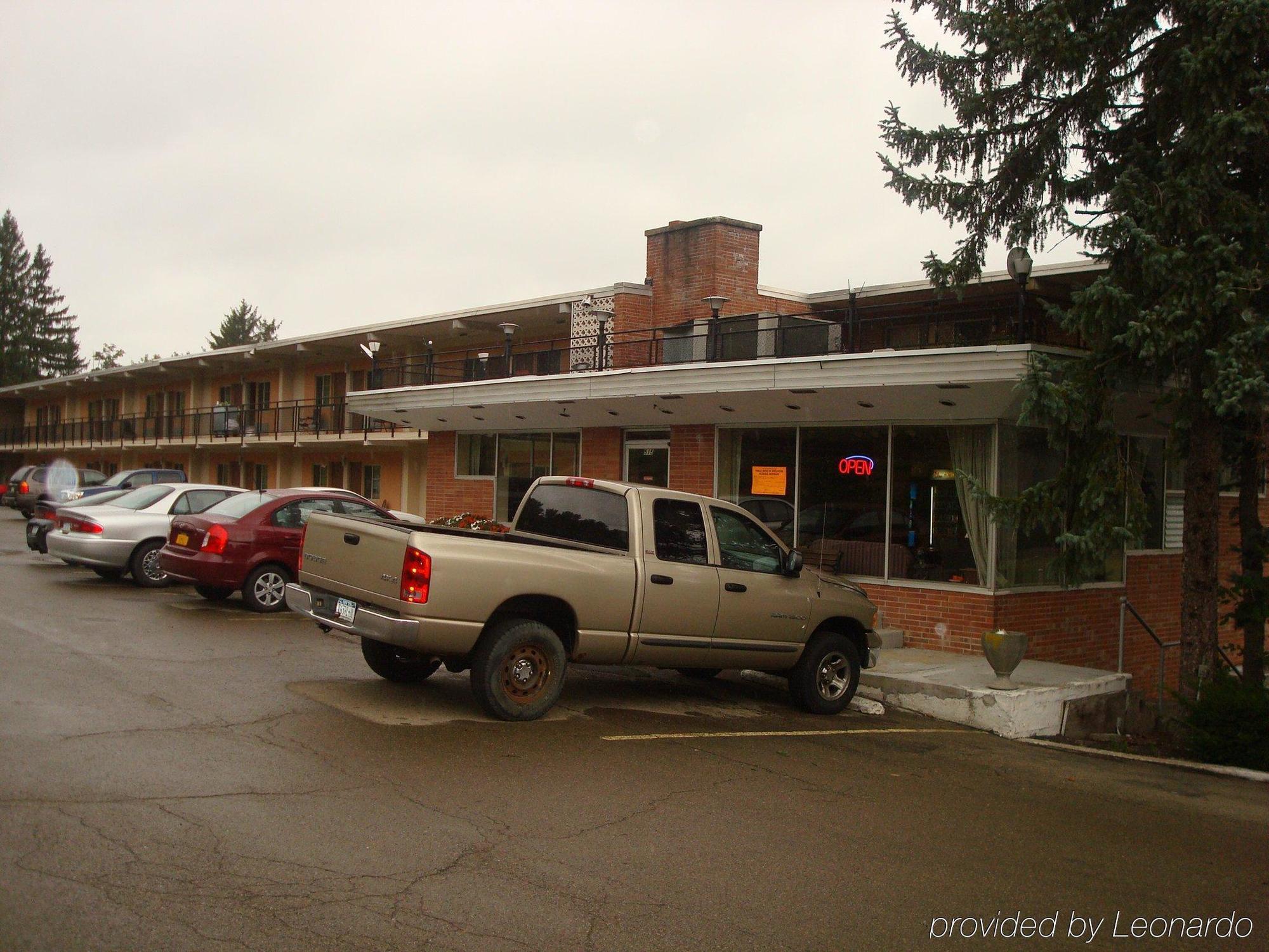 Econo Lodge Hotel Bradford Exterior foto